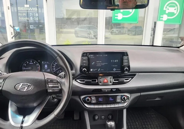 Hyundai I30 cena 81900 przebieg: 62300, rok produkcji 2021 z Starachowice małe 92